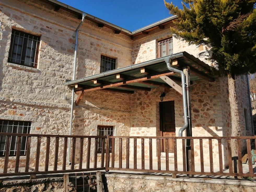 Yono'S Traditional House Ano Ravenia Exterior photo