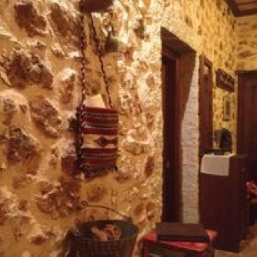 Yono'S Traditional House Ano Ravenia Exterior photo